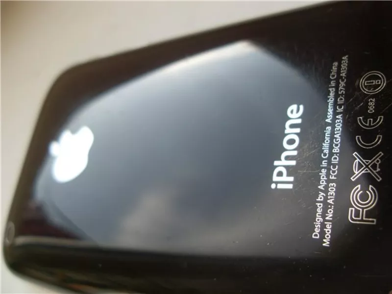 Apple iPhone 3GS 8Gb 3