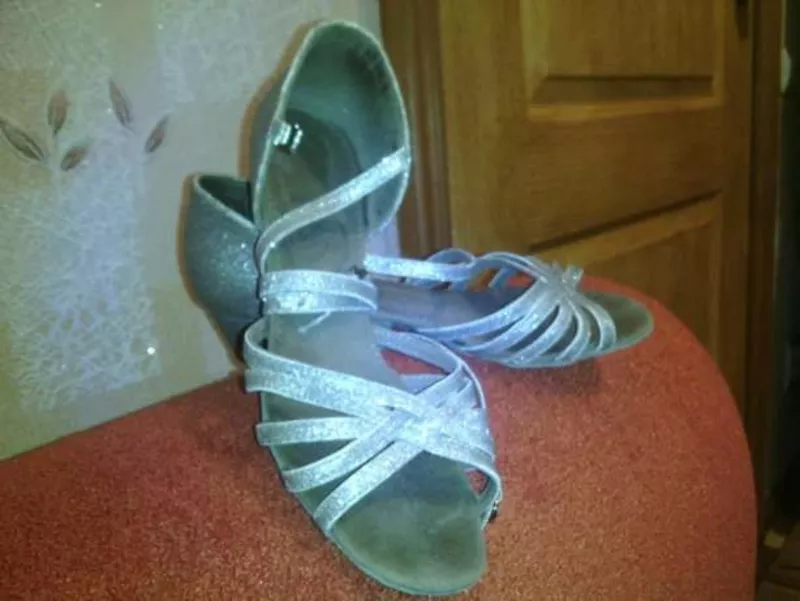 Продам танцевальные туфли для бальных танцев, на блоке. 4